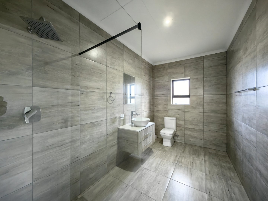 4 Bedroom Property for Sale in Blue Mountain Village Western Cape